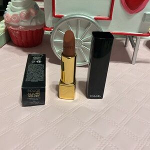 CHANEL Rouge Allure Velvet Lipstick #78